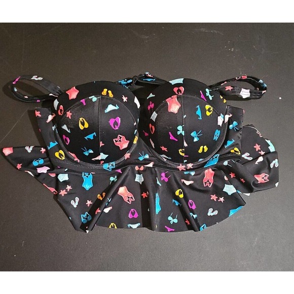 Torrid Vixen Bikini Top NWT Size 0 Retired Hard To Find Bikini Print - Picture 1 of 6